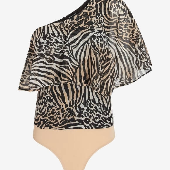 $88 NWT Express X Racel Zoe One Shoulder Bodysuit - Picture 1 of 8